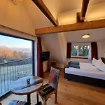 Apartment Wohlfuehloase Am Trausdorfberg Mit Sauna, Whirlpool Und Panorama *