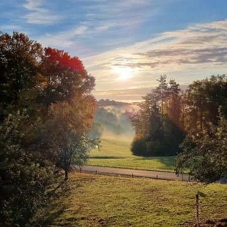 Wohlfuehloase Am Trausdorfberg Mit Sauna, Whirlpool Und Panorama *