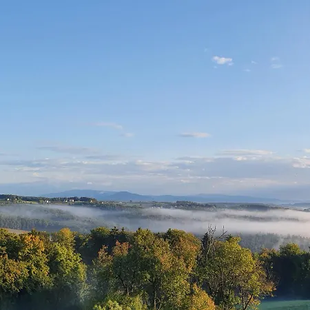 Wohlfuehloase Am Trausdorfberg Mit Sauna, Whirlpool Und Panorama Sankt Marein bei Graz