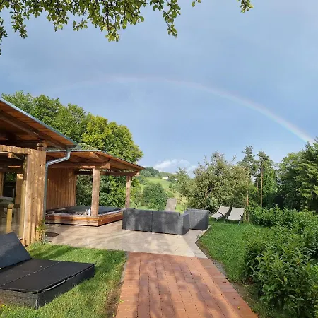 Appartamento Wohlfuehloase Am Trausdorfberg Mit Sauna, Whirlpool Und Panorama