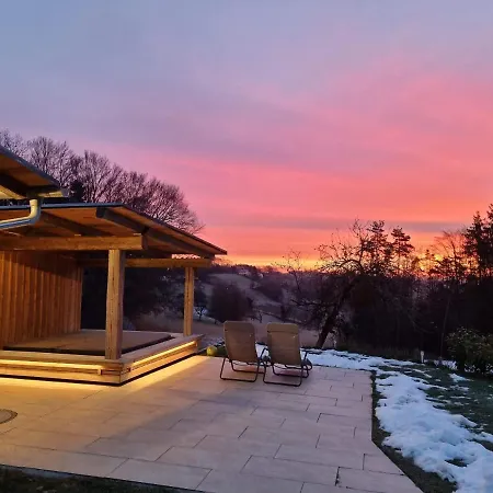 Wohlfuehloase Am Trausdorfberg Mit Sauna, Whirlpool Und Panorama Sankt Marein bei Graz