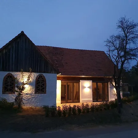 דירה Wohlfuehloase Am Trausdorfberg Mit Sauna/whirlpool *