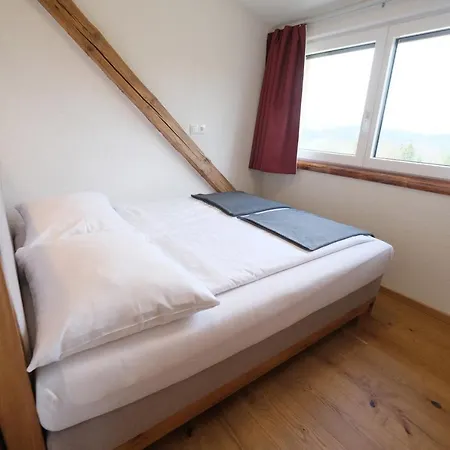 Wohlfuehloase Am Trausdorfberg Mit Sauna/whirlpool Apartment