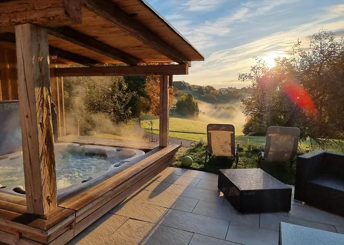 公寓 Wohlfuehloase Am Trausdorfberg Mit Sauna, Whirlpool Und Panorama