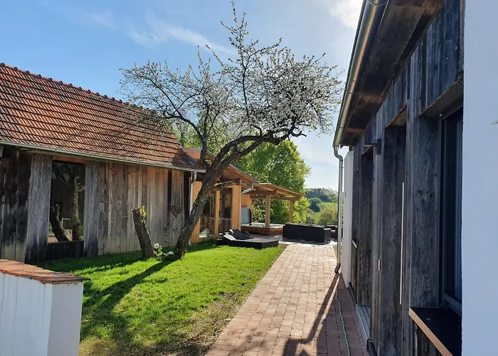 Wohlfuehloase Am Trausdorfberg Mit Sauna, Whirlpool Und Panorama