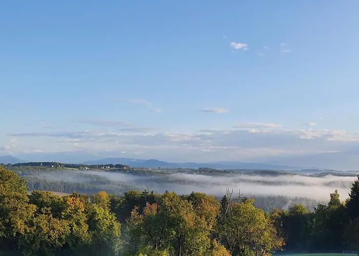 Wohlfuehloase Am Trausdorfberg Mit Sauna, Whirlpool Und Panorama Sankt Marein bei Graz