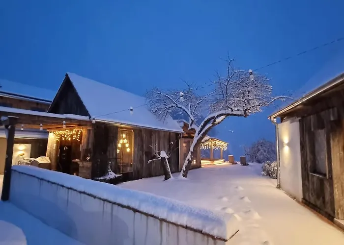 Wohlfuehloase Am Trausdorfberg Mit Sauna, Whirlpool Und Panorama