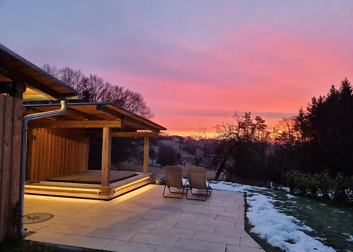 Wohlfuehloase Am Trausdorfberg Mit Sauna, Whirlpool Und Panorama Sankt Marein bei Graz