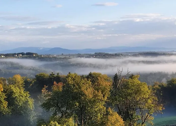 شقة Wohlfuehloase Am Trausdorfberg Mit Sauna, Whirlpool Und Panorama *