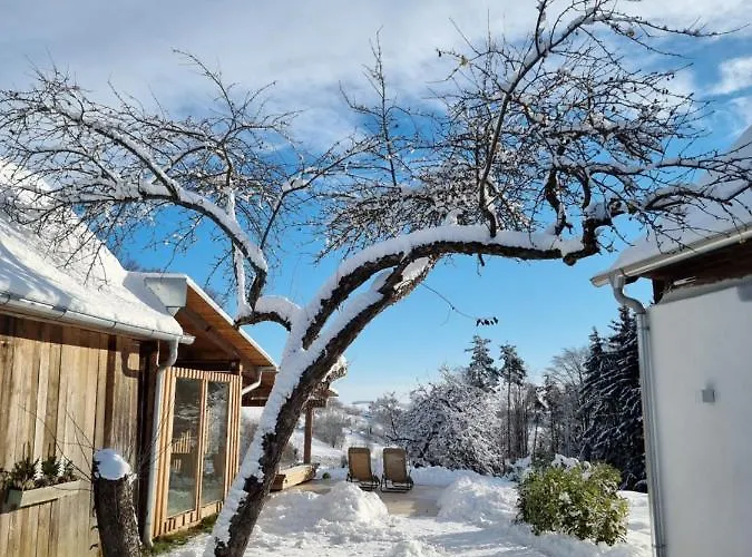 شقة Wohlfuehloase Am Trausdorfberg Mit Sauna, Whirlpool Und Panorama